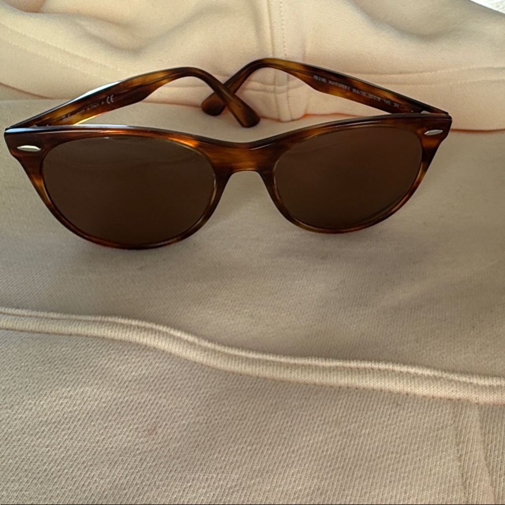 Ray-Ban Tortoise Shell Sunglasses - Picture 4 of 4
